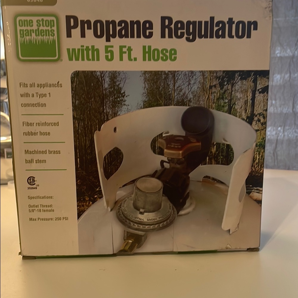 Propane Regulator with 5 Ft. Hose - White